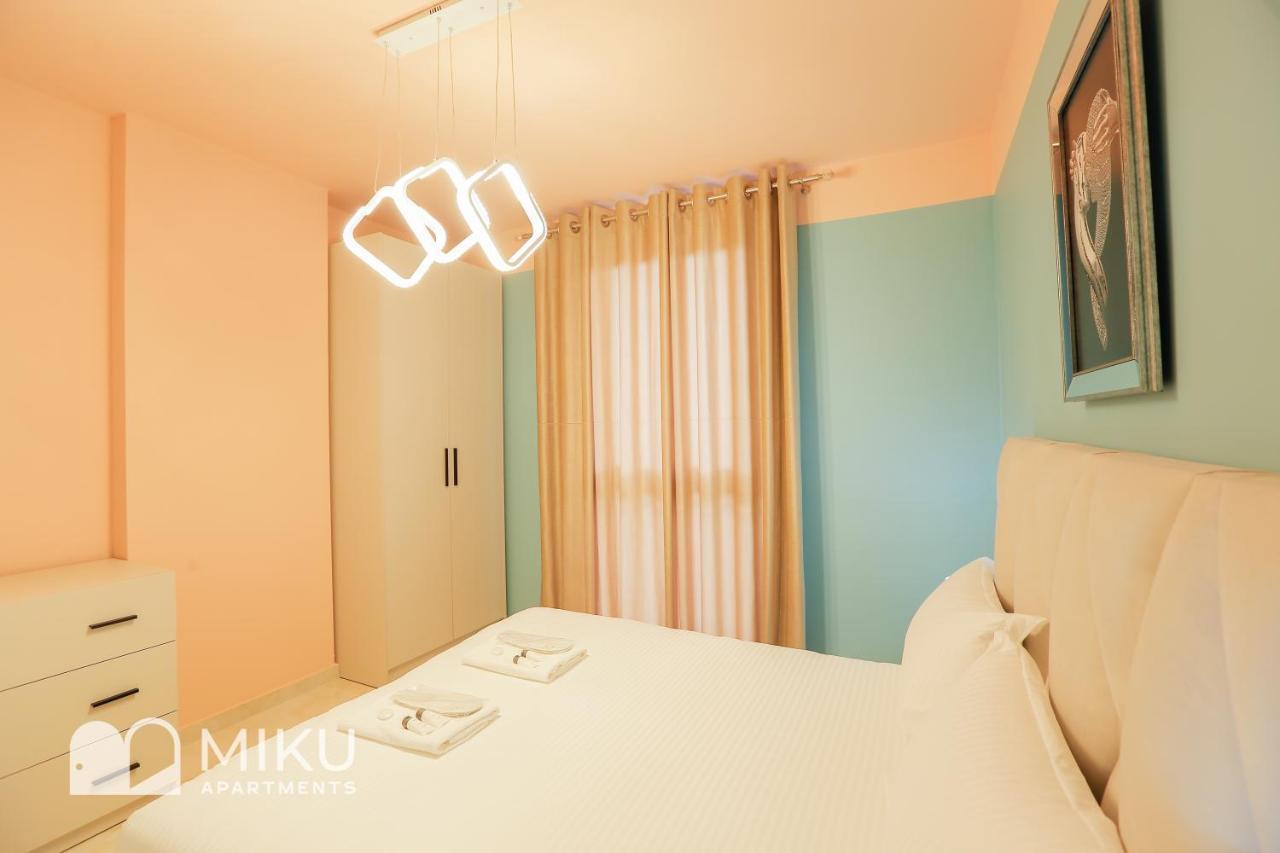 Miku Apartment - Glamorous 1Bedroom Apartment At Olympic Residence Tirana Exteriör bild