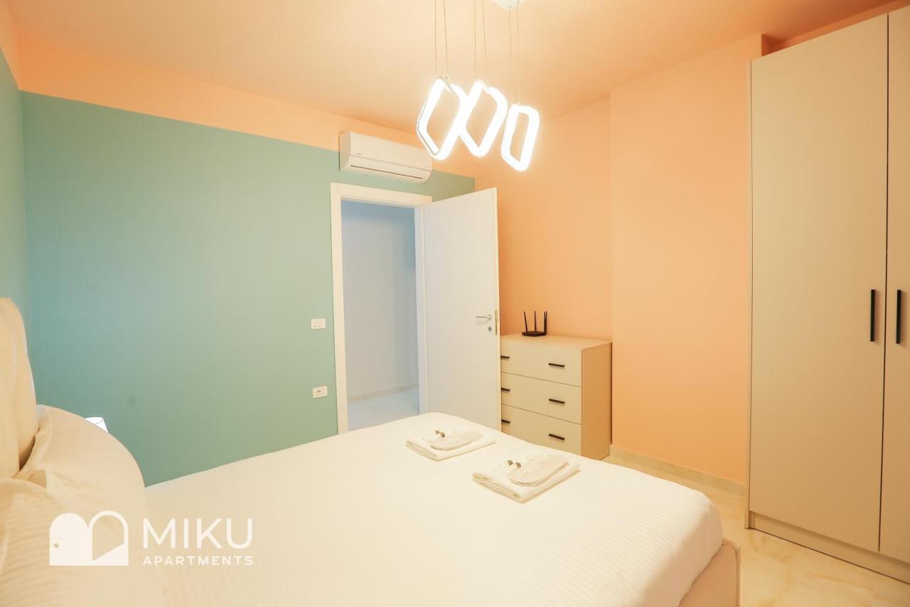 Miku Apartment - Glamorous 1Bedroom Apartment At Olympic Residence Tirana Exteriör bild